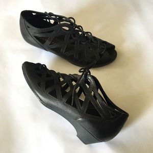 Apostrophe Skipper cutout peep-toe lace-up sandal